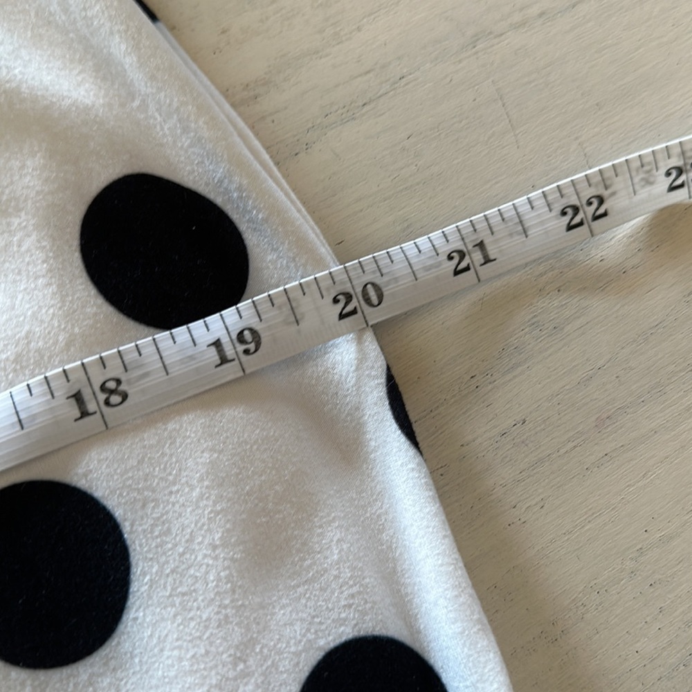 Black/Off-white Polka Dot skirt by Sweet Modesty. Fully lined. Size M. - Picture 6 of 7